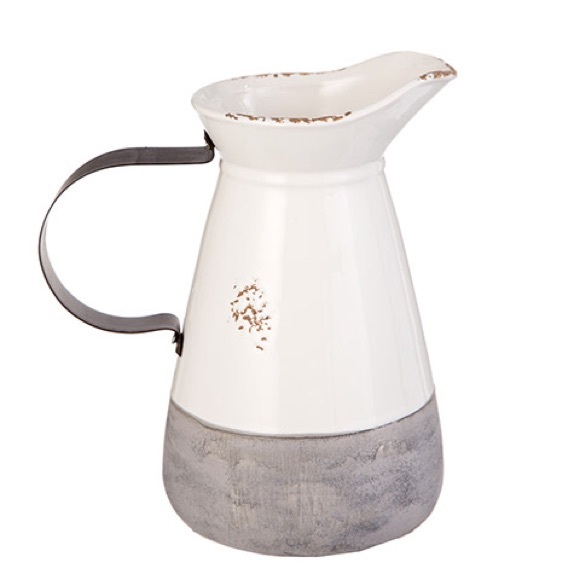 Home Basics Other - AUCTION PRICE👩🏻‍⚖️ Ceramic Water Pitcher: White/Gray, 5.75” x 9.5”